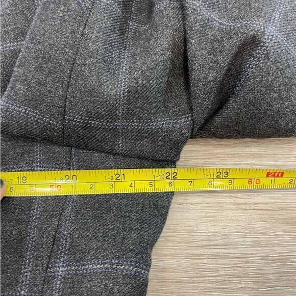 Ralph Lauren Cashmere Wool Blazer in Gray Plaid Print Size 40R - Picture 14 of 14